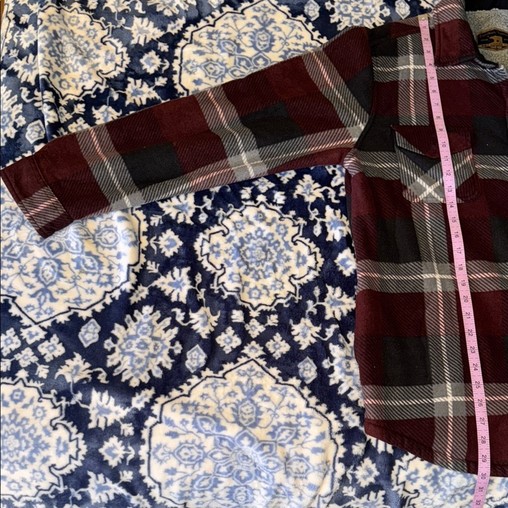 Men's or Women’s Plaid Bomber Jacket in preloved but New Condition. Men’s Large. - Picture 6 of 14